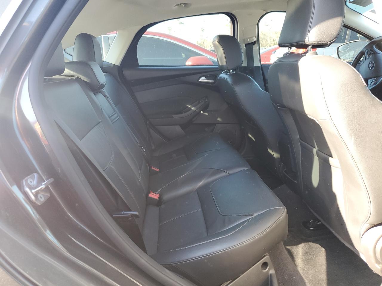 2015 Ford Focus - Image 10
