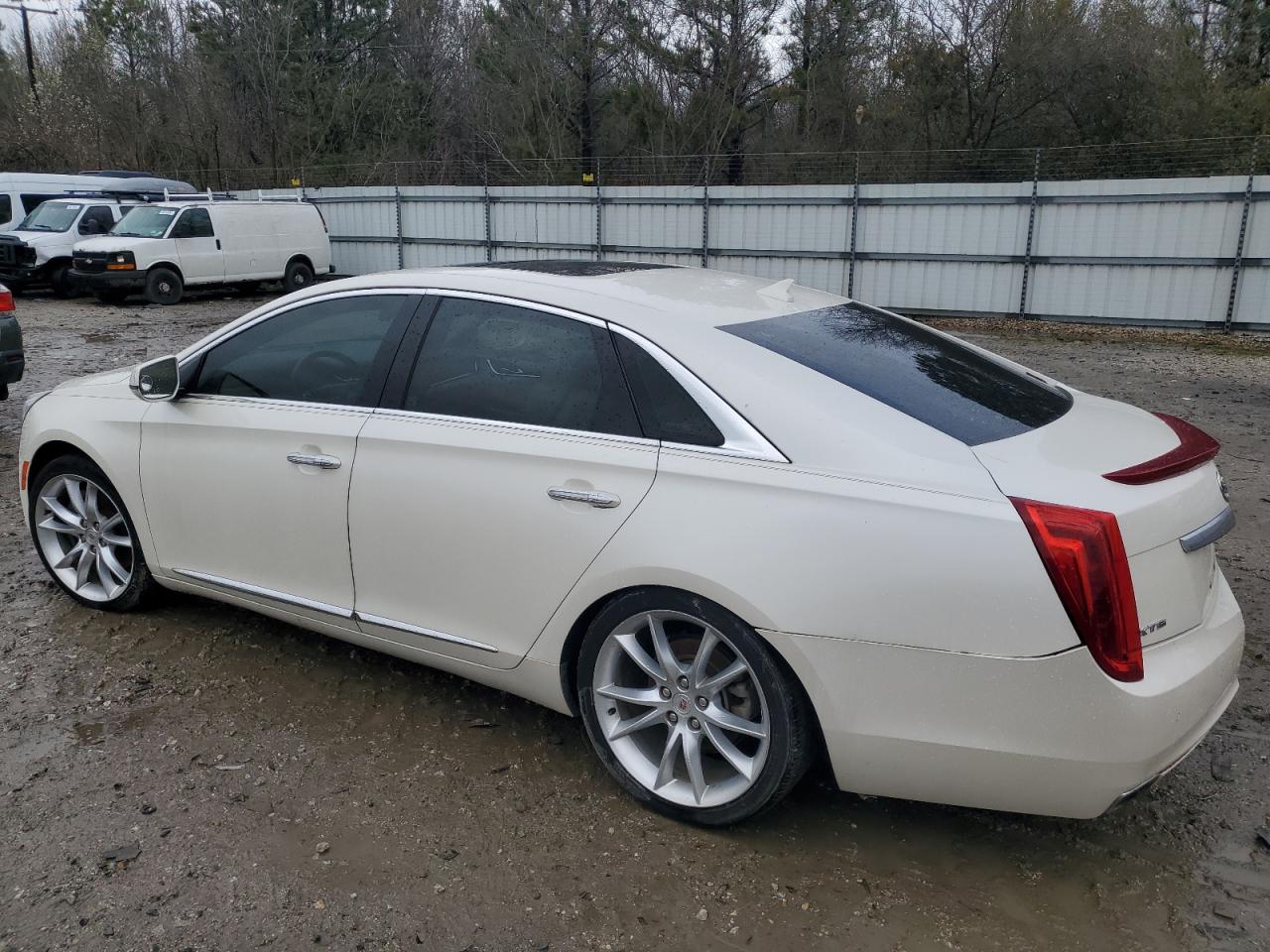 2014 Cadillac XTS - Image 2