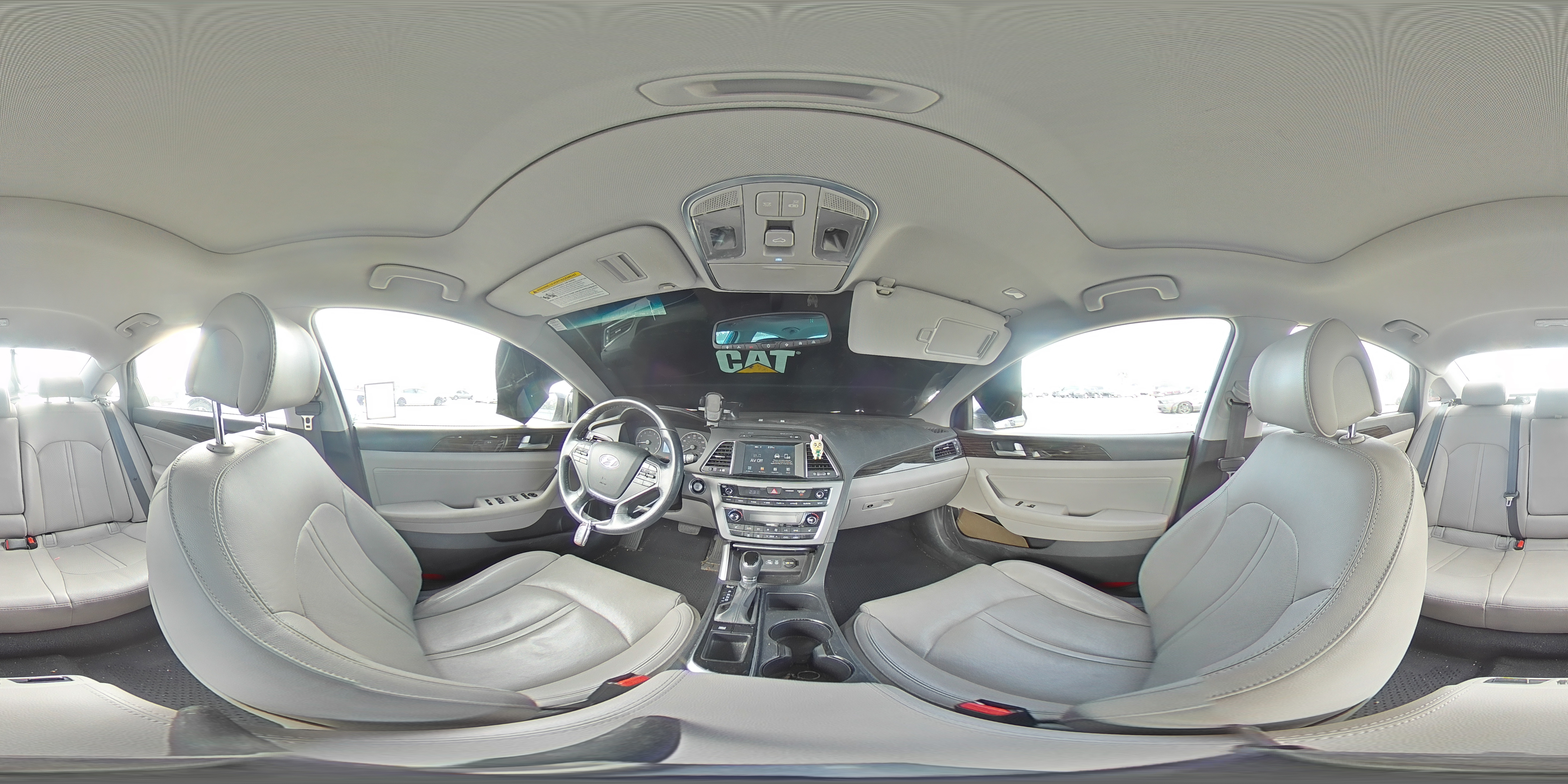 2017 Hyundai Sonata - Image 13