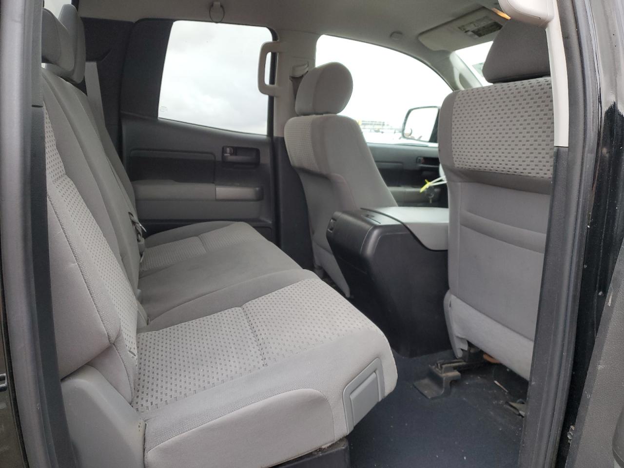 2013 Toyota Tundra - Image 10