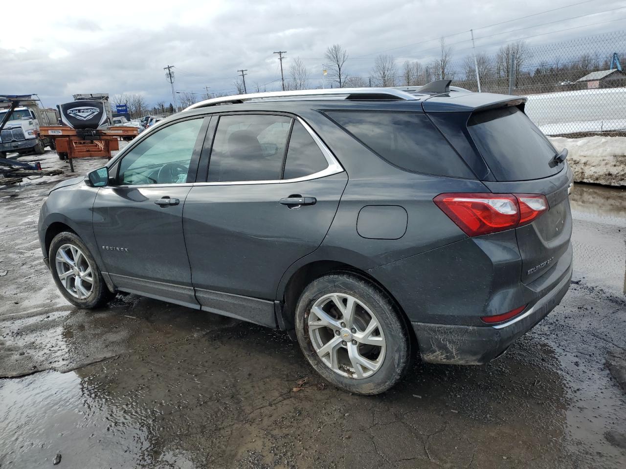 2018 Chevrolet Equinox - Image 2