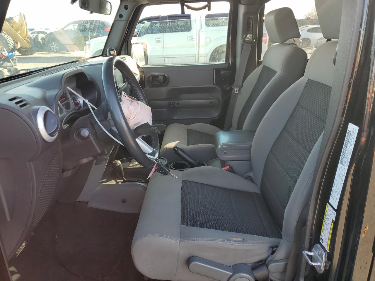 2010 Jeep Wrangler - Image 7