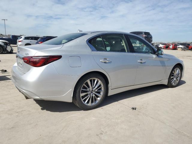  INFINITI Q50 2019 Srebrny