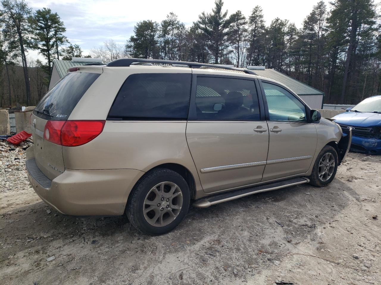2006 Toyota Sienna - Image 3