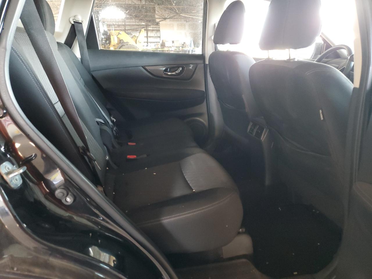 2018 Nissan Rogue - Image 10