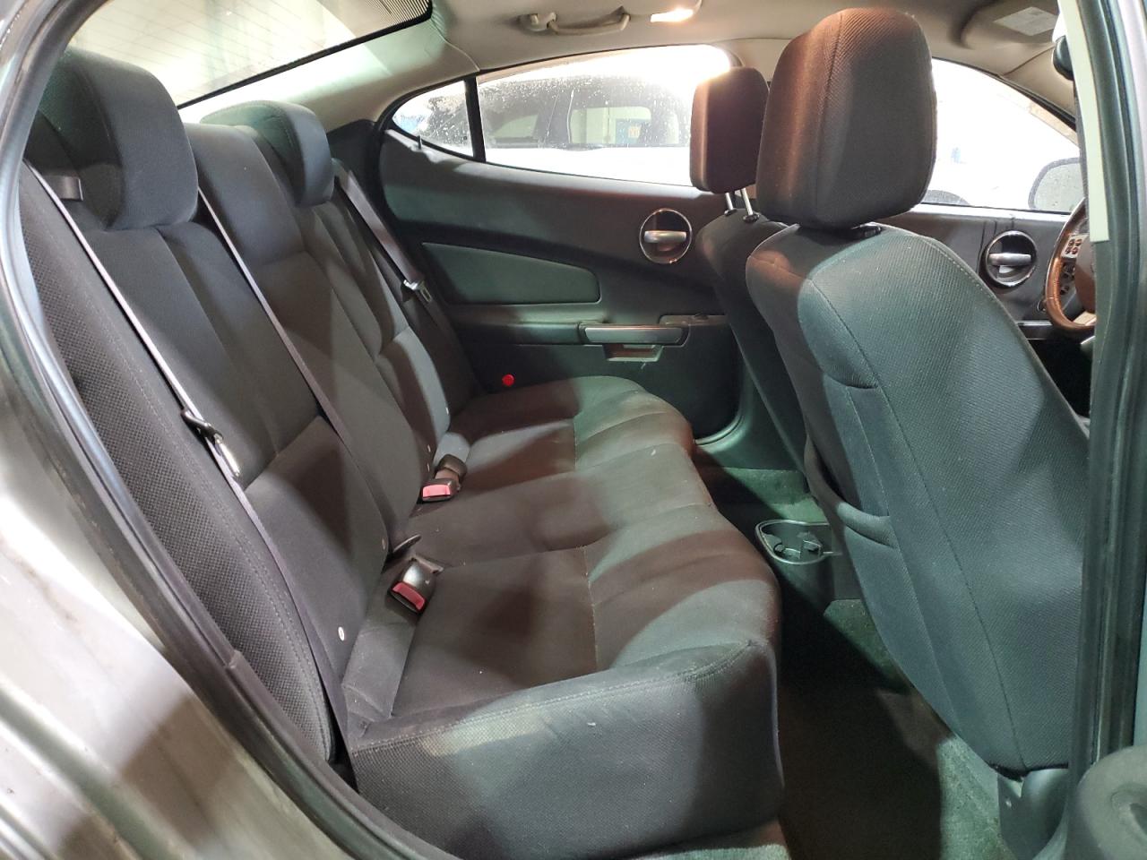 2007 Pontiac Grand Prix - Image 10