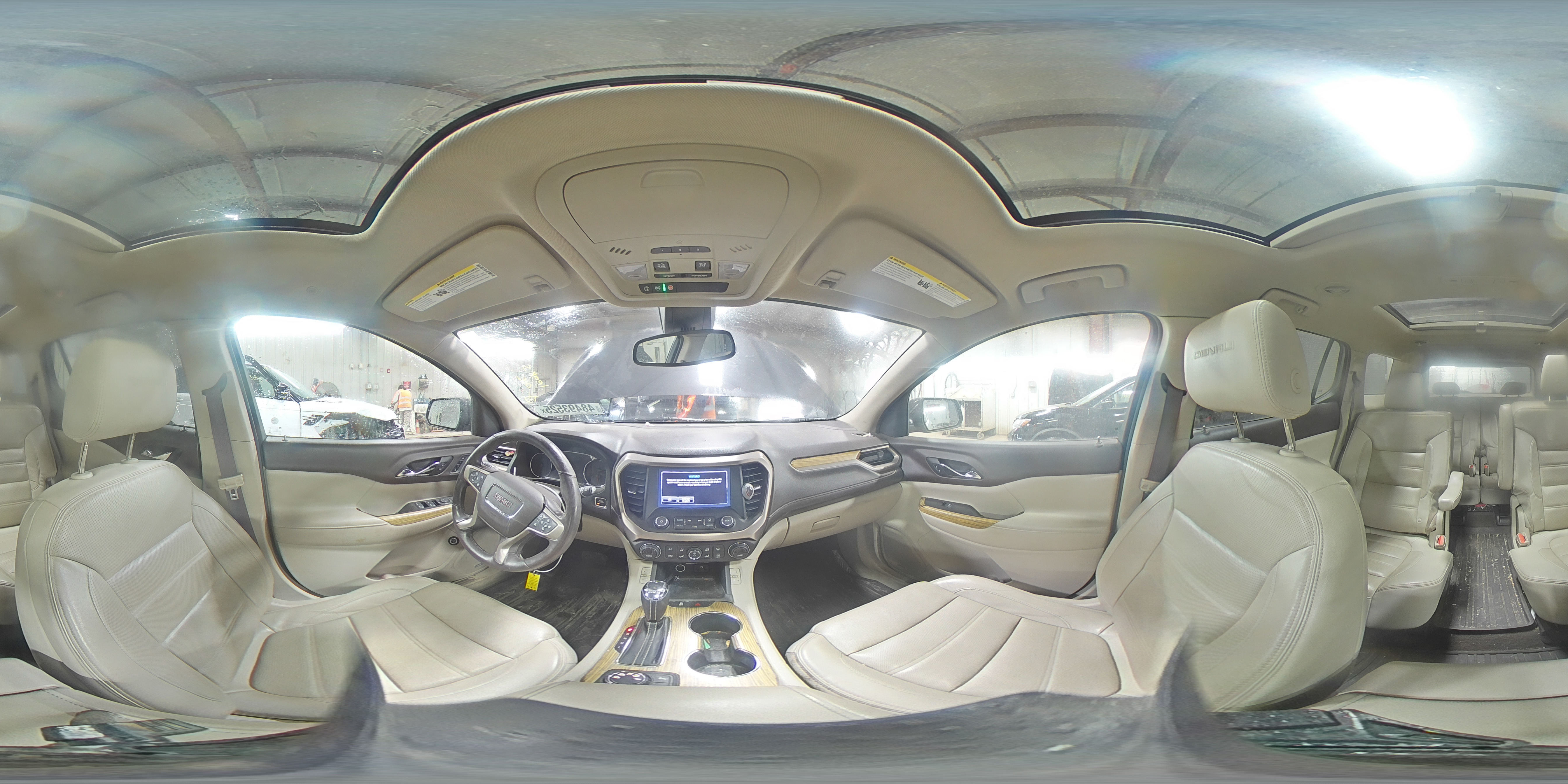 2017 GMC Acadia - Image 16