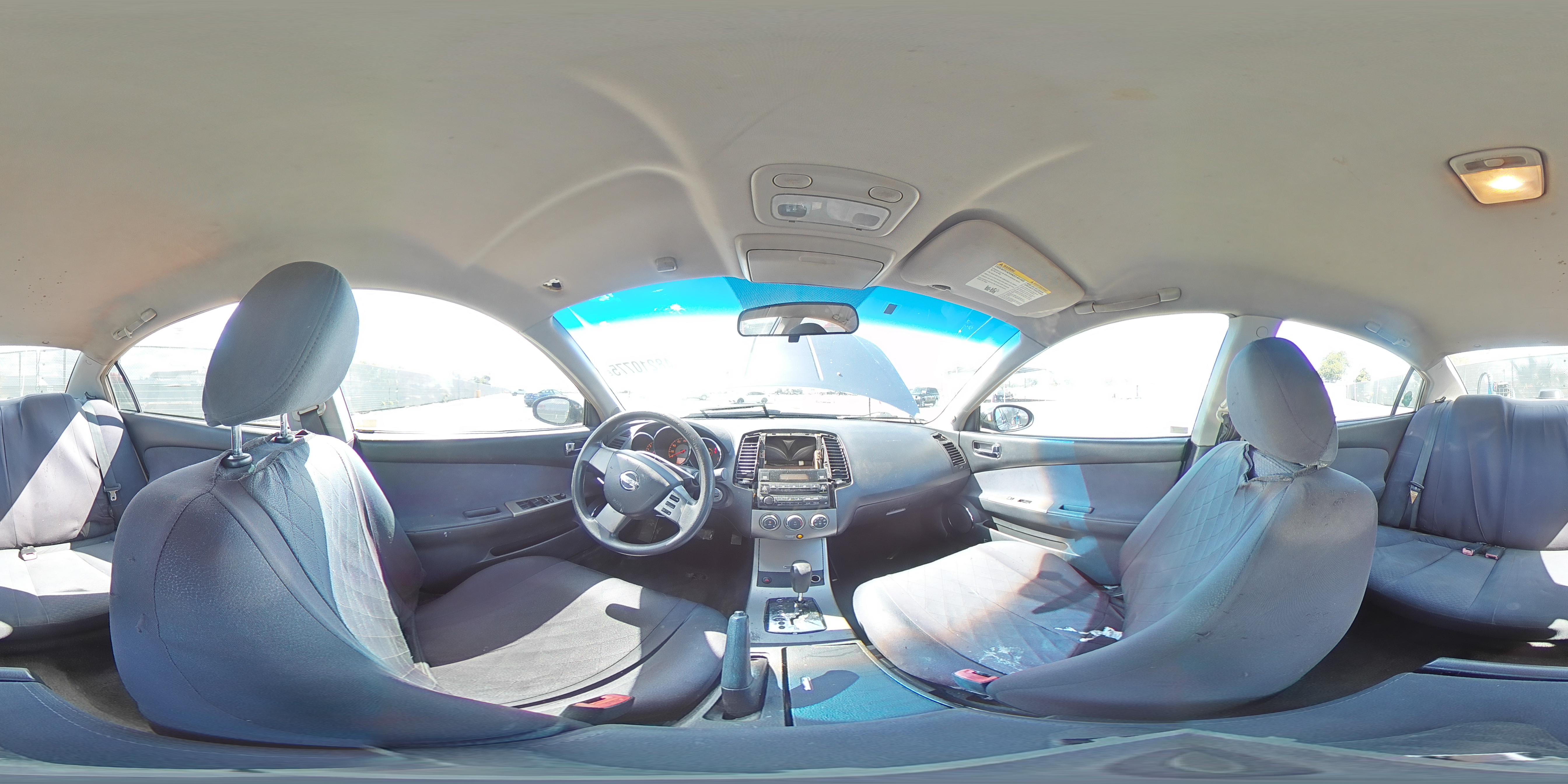 2005 Nissan Altima - Image 13