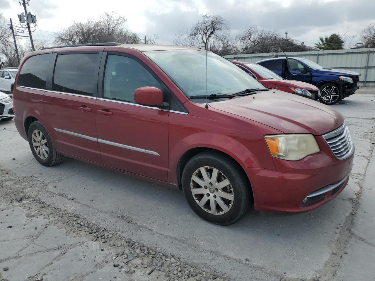 2012 Chrysler Town & Country - Image 4
