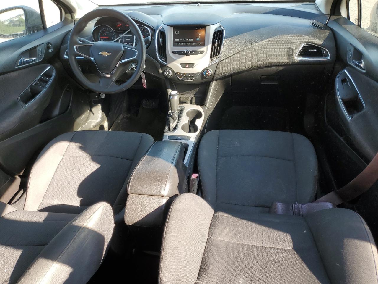 2017 Chevrolet Cruze - Image 8