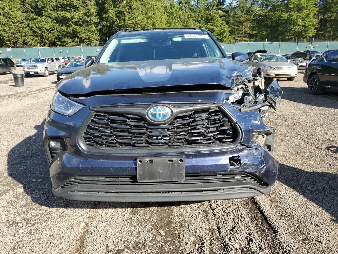 2021 Toyota Highlander - Image 5