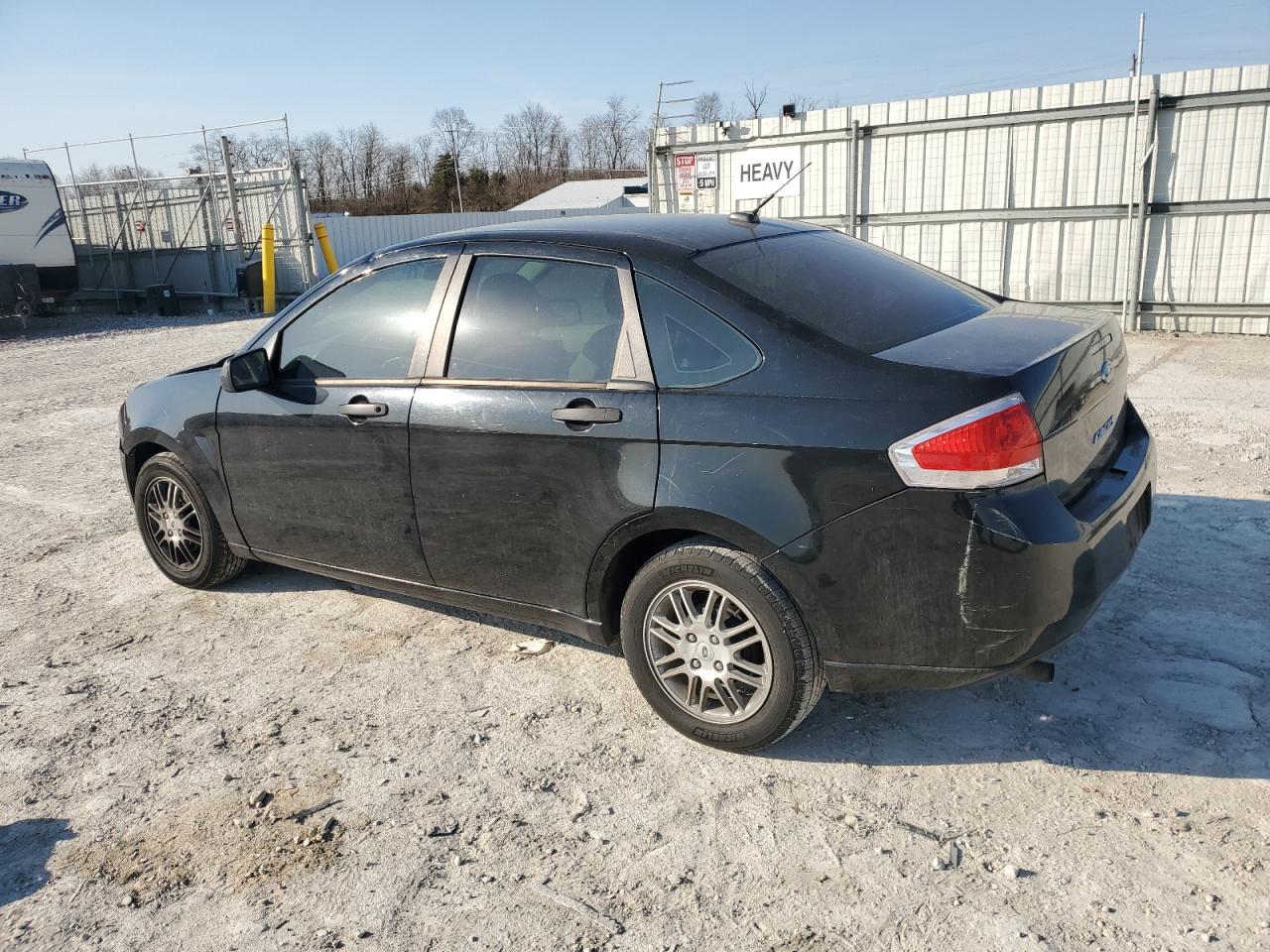 2010 Ford Focus - Image 2