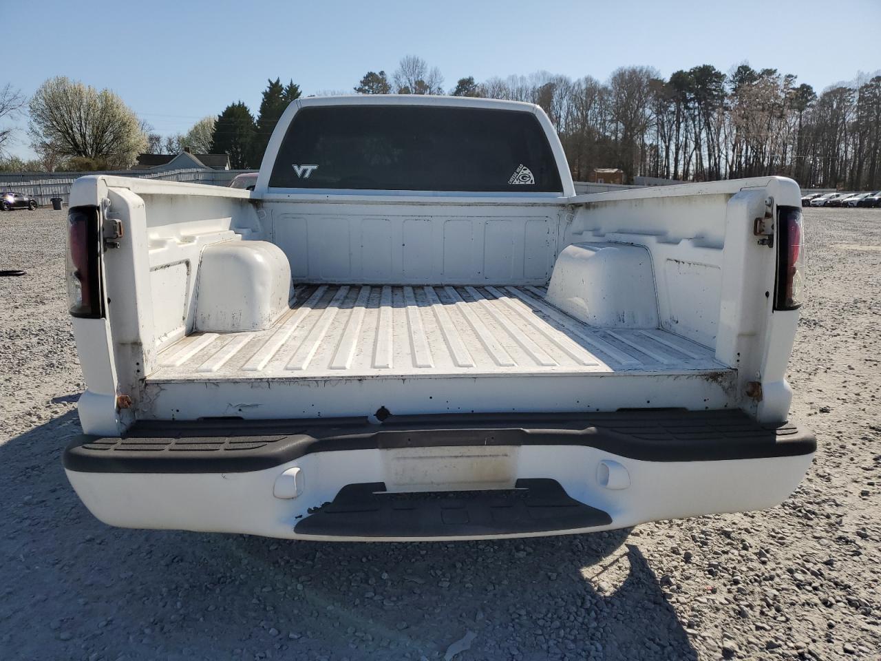 2000 Chevrolet S-10 Pickup - Image 6