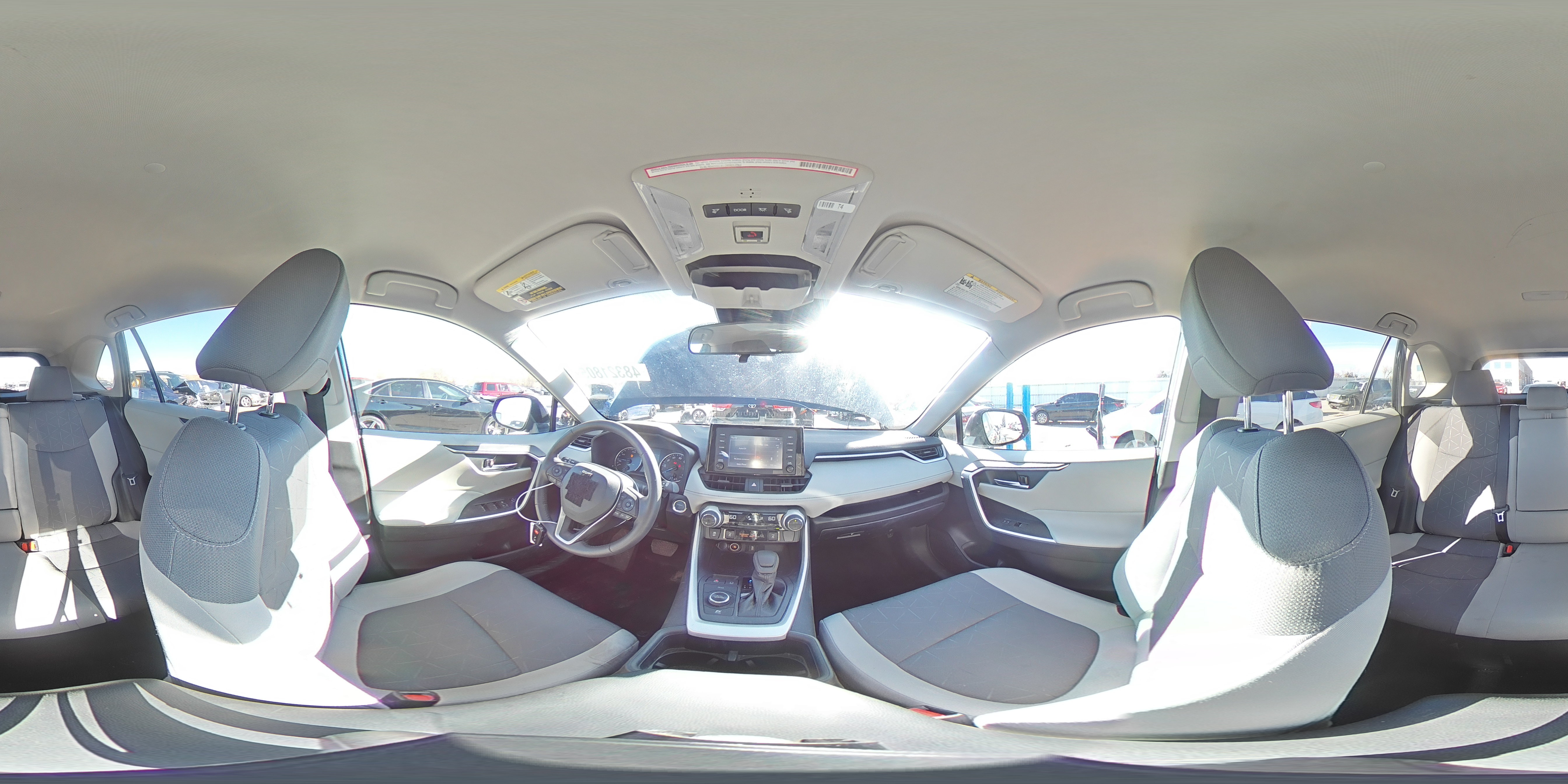2022 Toyota RAV 4 - Image 16