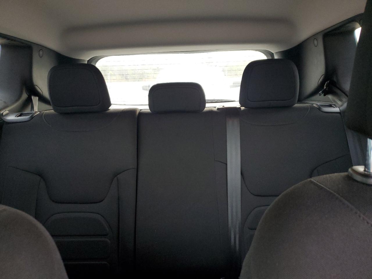2020 Jeep Renegade - Image 10