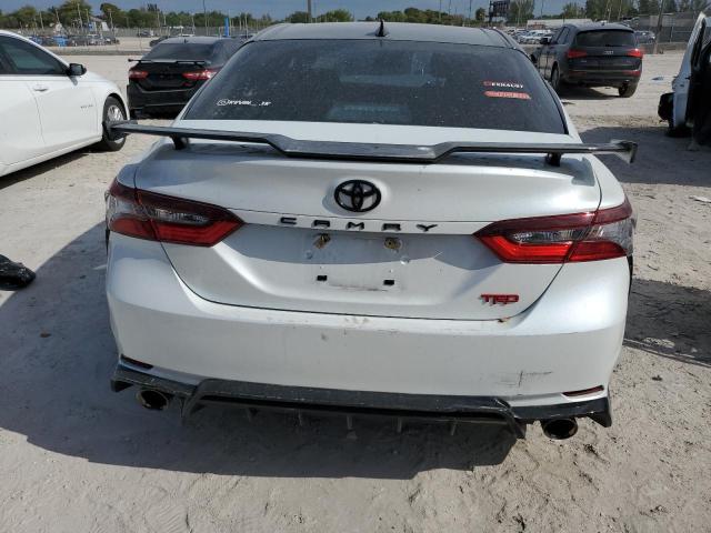  TOYOTA CAMRY 2022 Белый