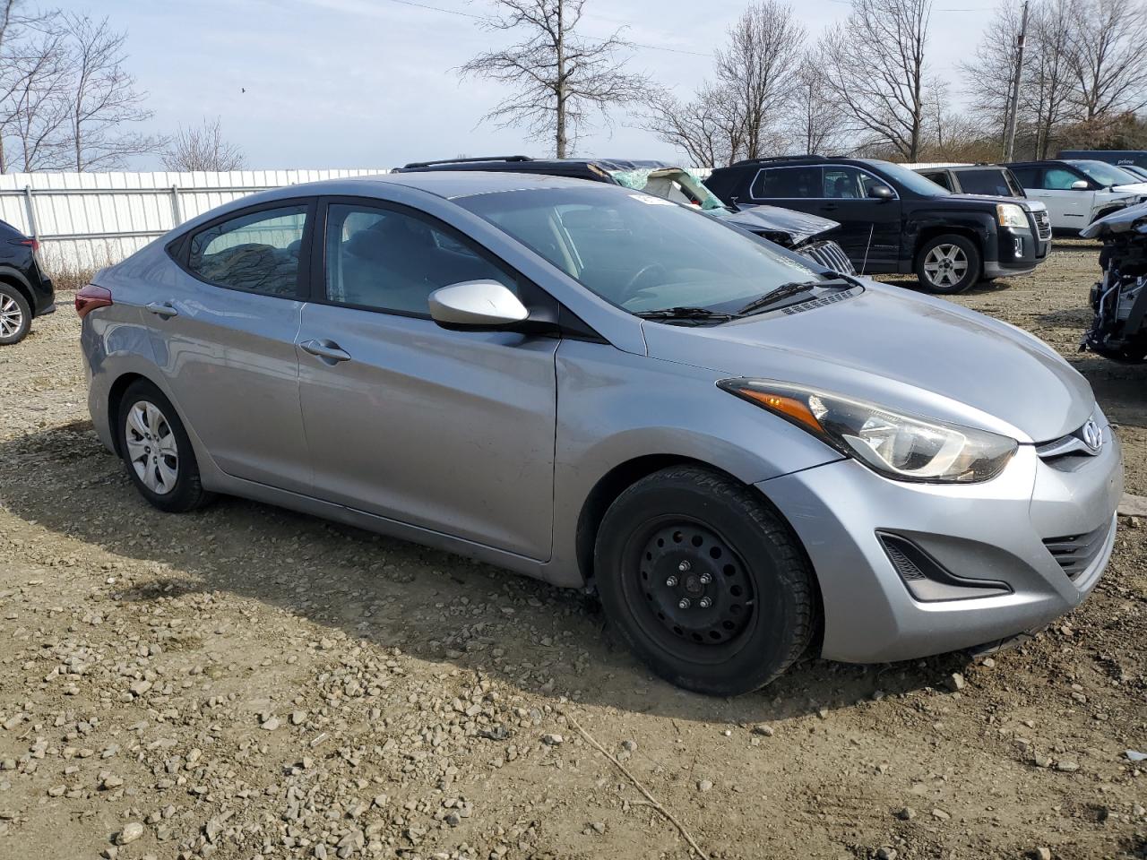 2016 Hyundai Elantra - Image 4