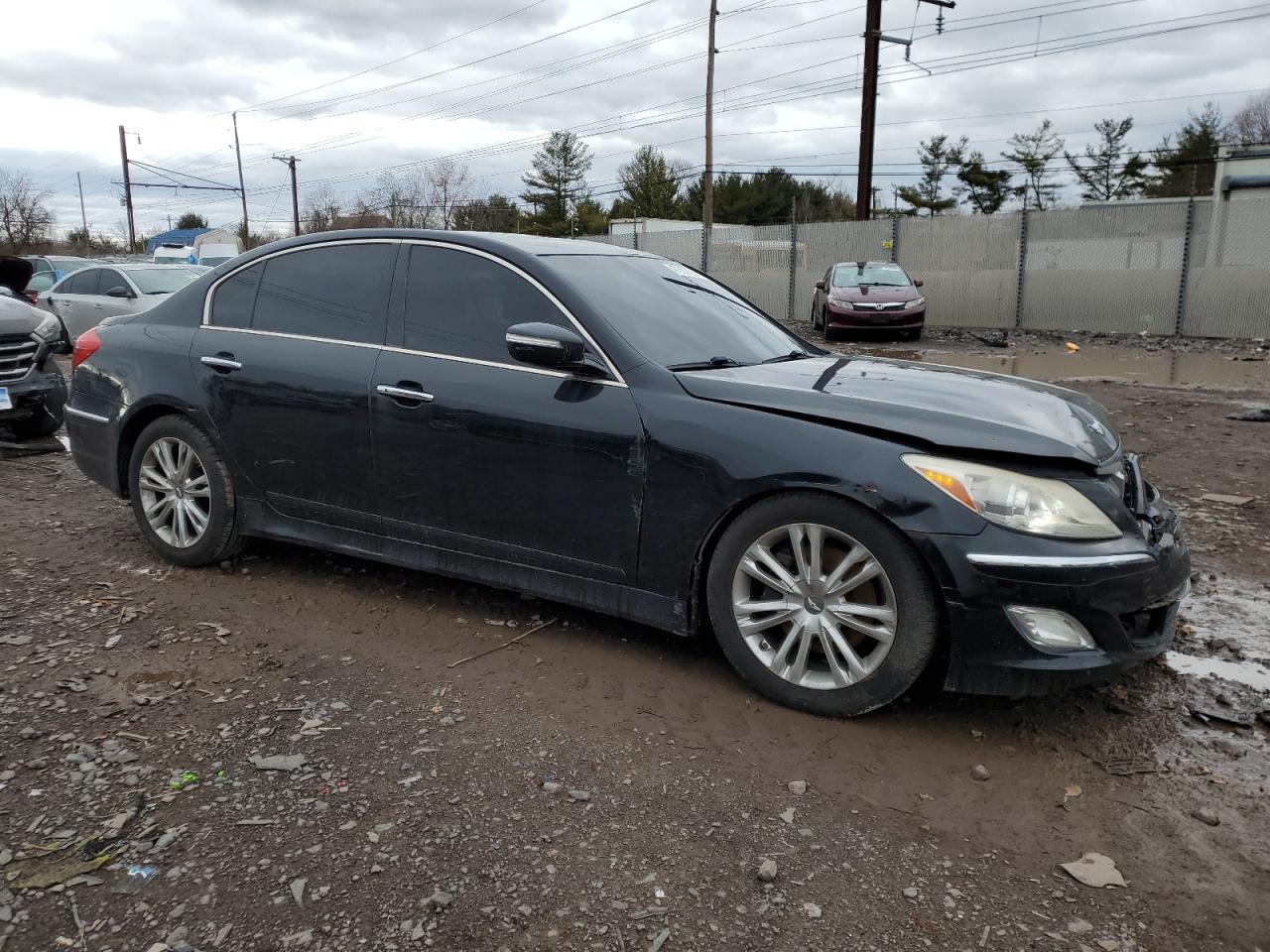 2012 Hyundai Genesis - Image 4