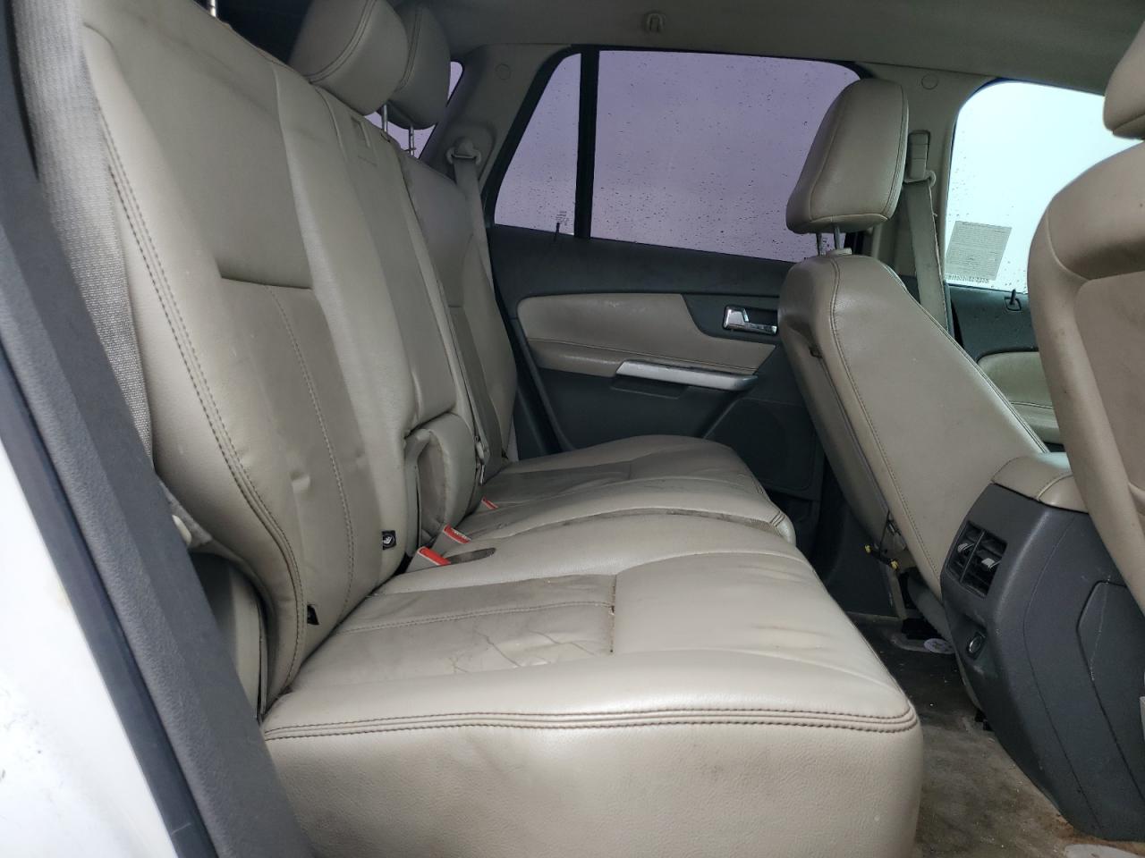 2011 Ford Edge - Image 10