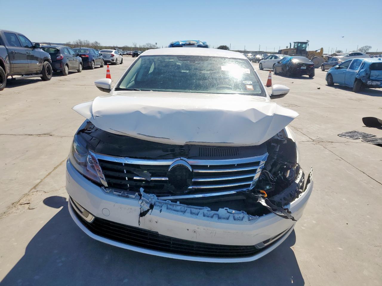 2014 Volkswagen Passat CC - Image 5