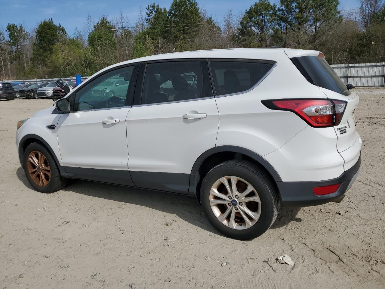 1FMCU0GD4HUE87102 FORD ESCAPE 2017