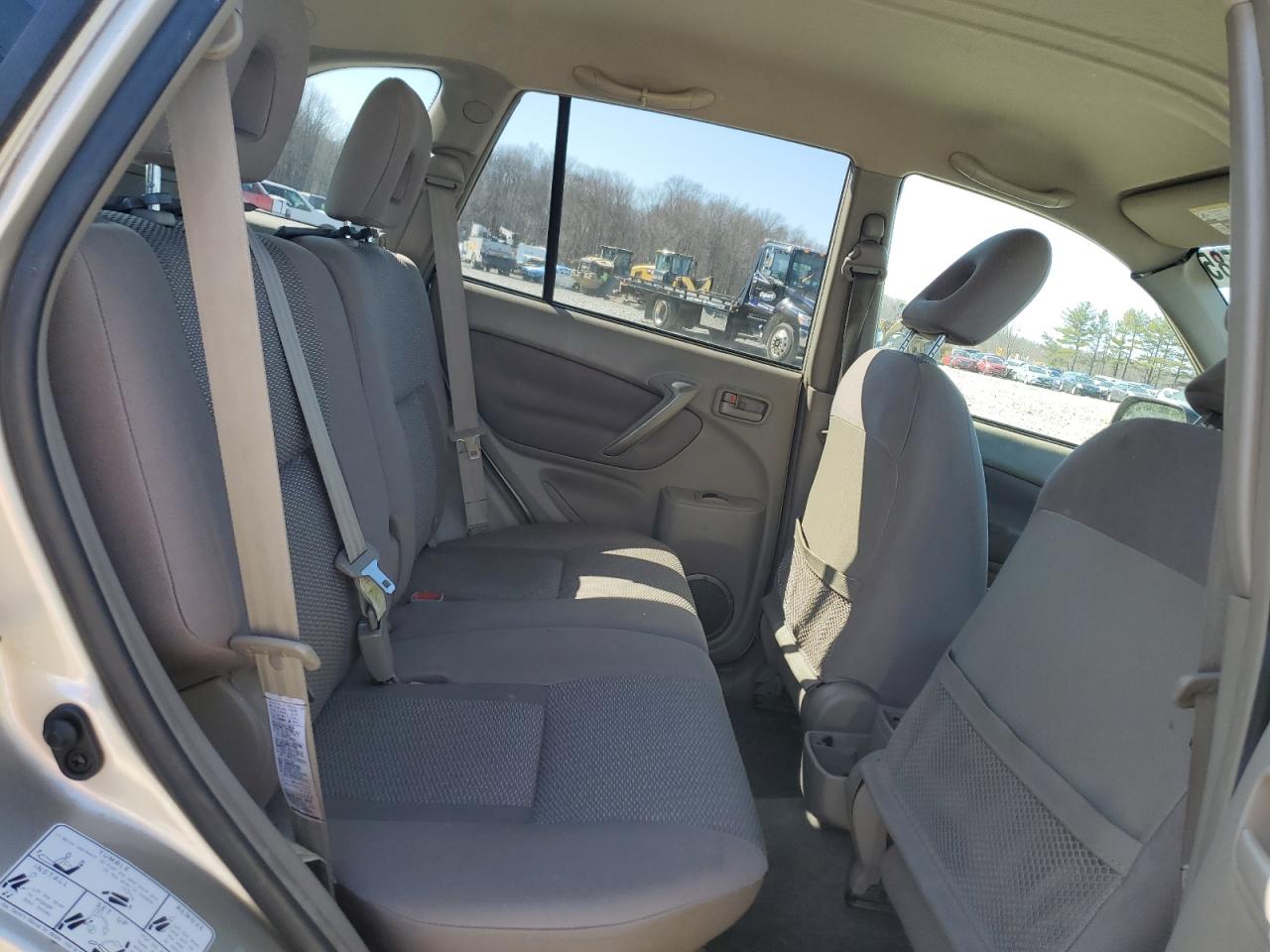 2005 Toyota RAV 4 - Image 11