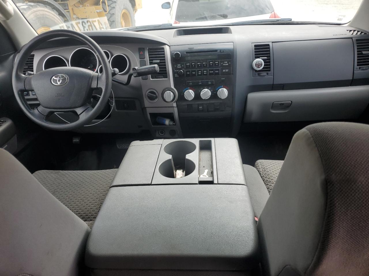 2013 Toyota Tundra - Image 8