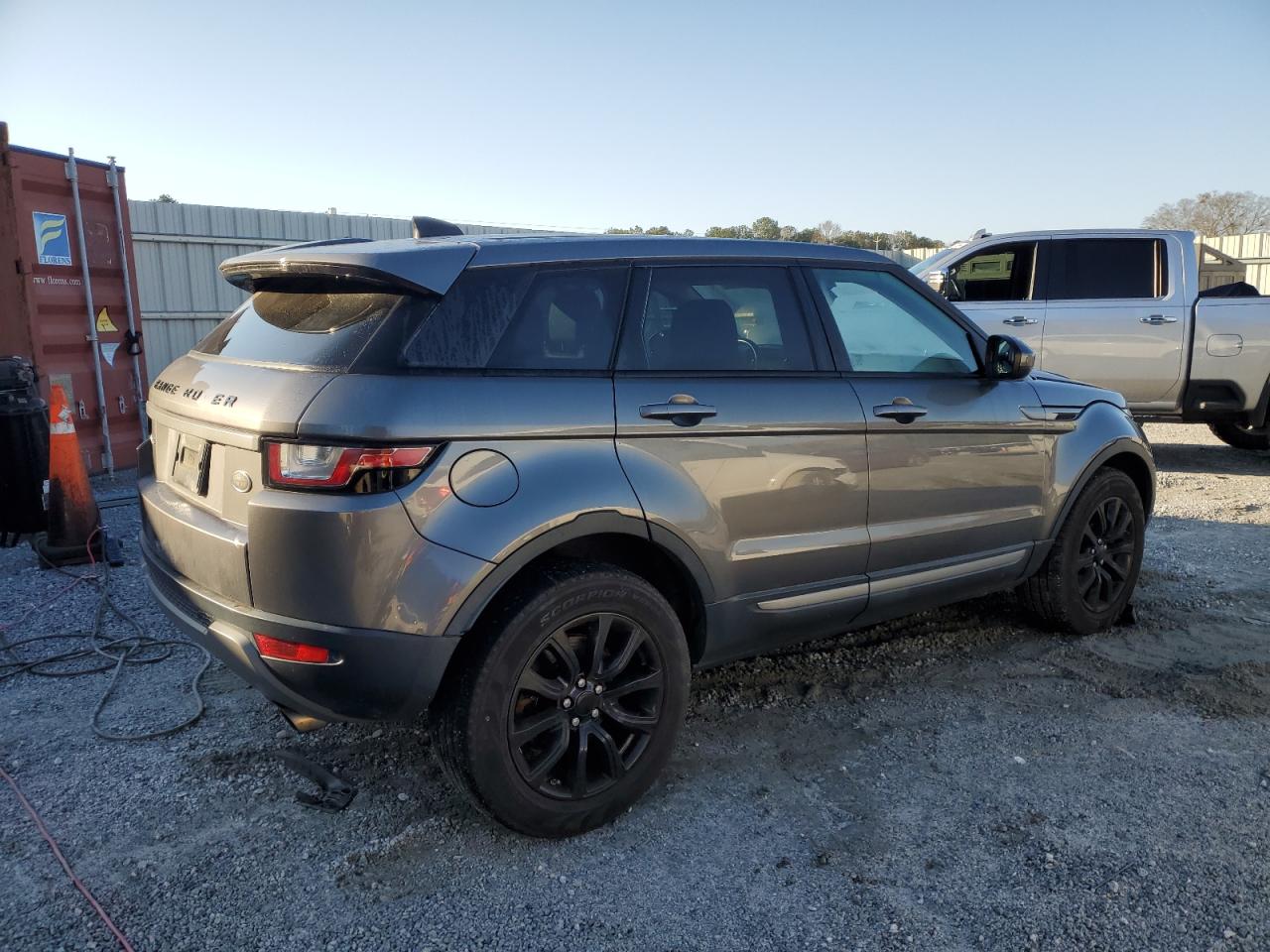 2017 Land Rover Range Rover - Image 3