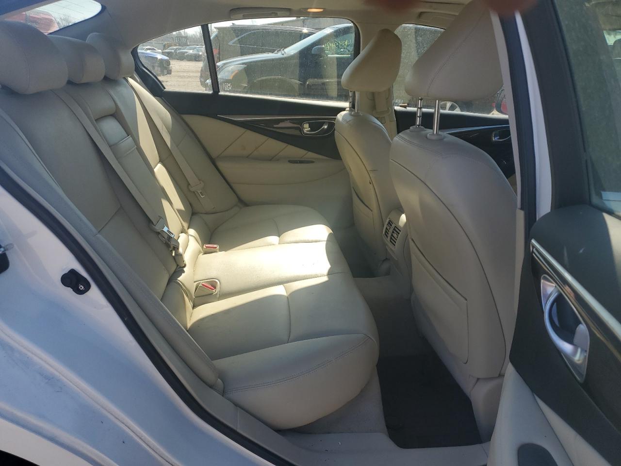 2018 Infiniti Q50 - Image 10