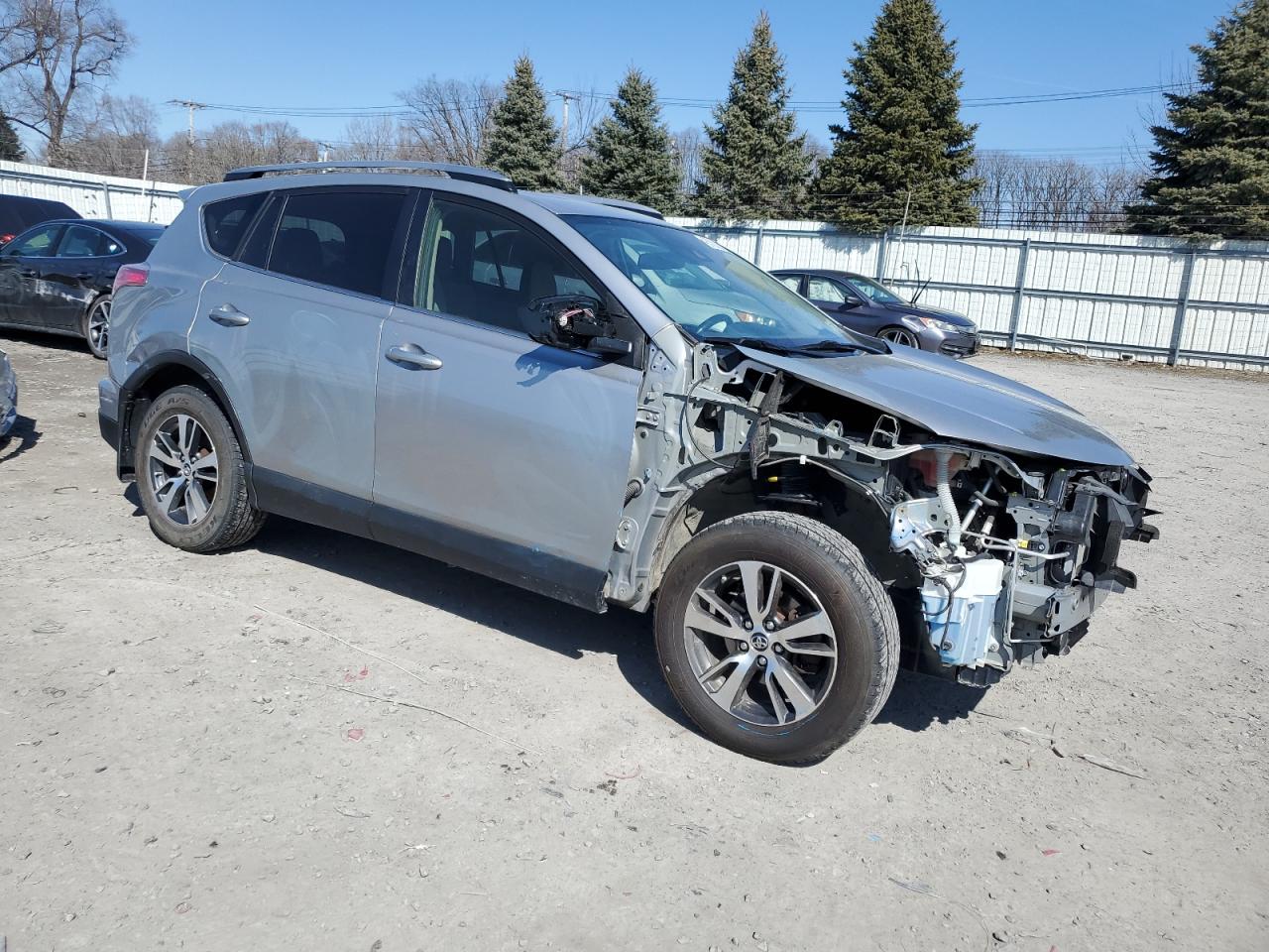 JTMRFREVXJJ200619 TOYOTA RAV4 2018
