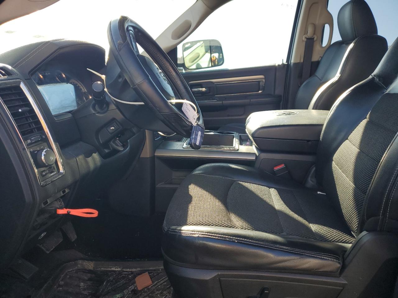 2014 RAM 1500 - Image 7