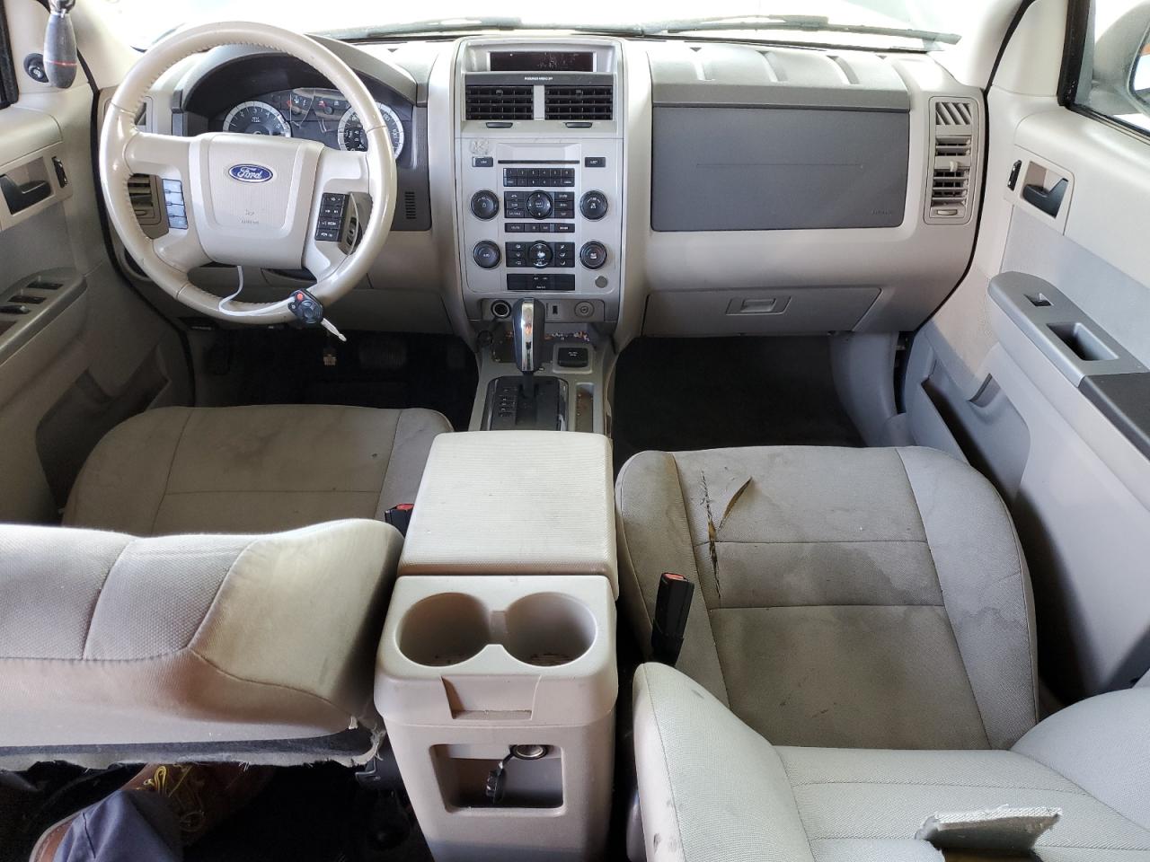 2010 Ford Escape - Image 8