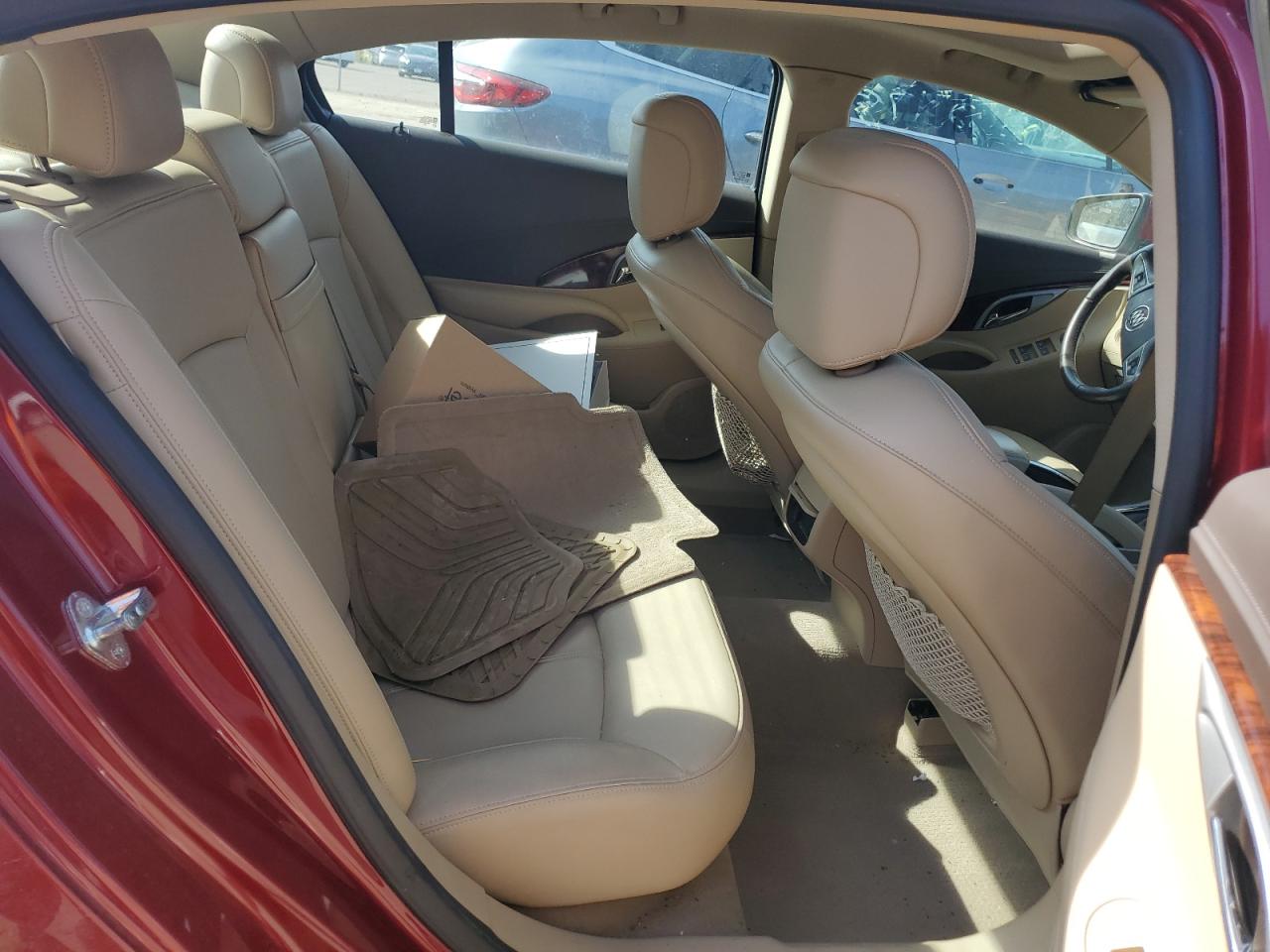 2011 Buick LaCrosse - Image 10