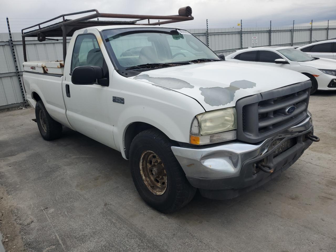 2004 Ford F250 - Image 4