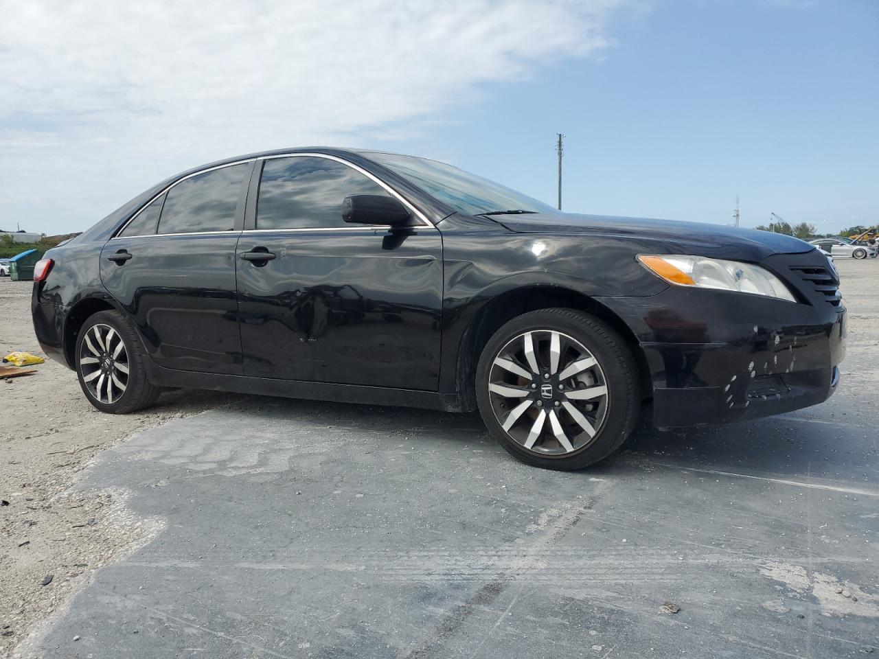 2009 Toyota Camry - Image 4