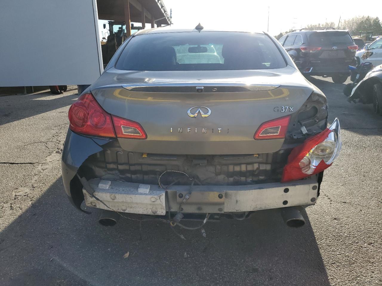 2012 Infiniti G - Image 6