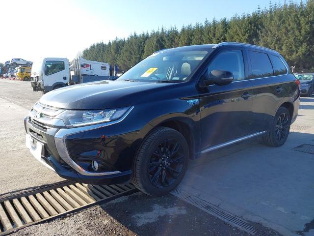 MITSUBISHI OUTLANDER 2016