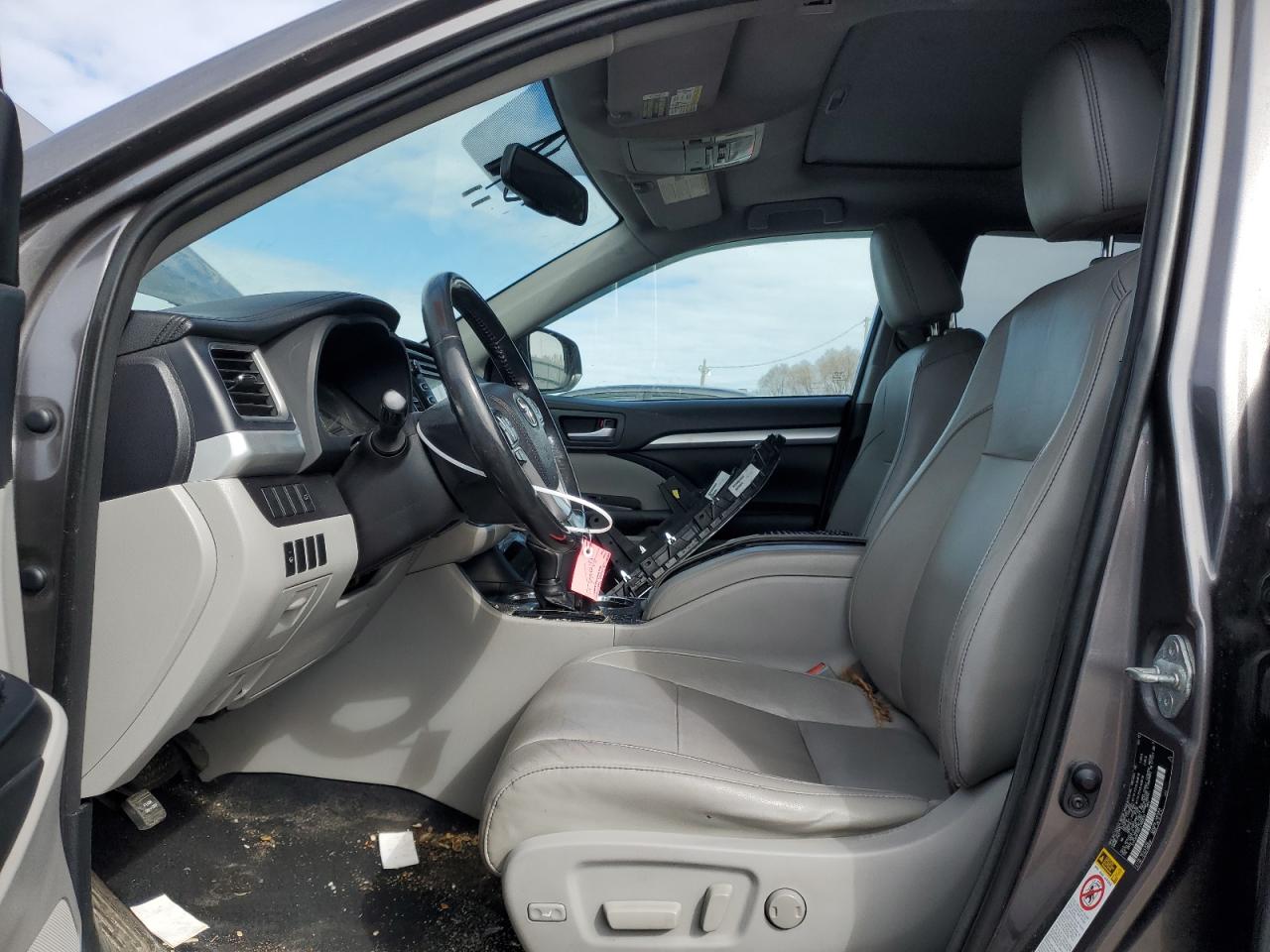 2015 Toyota Highlander - Image 7