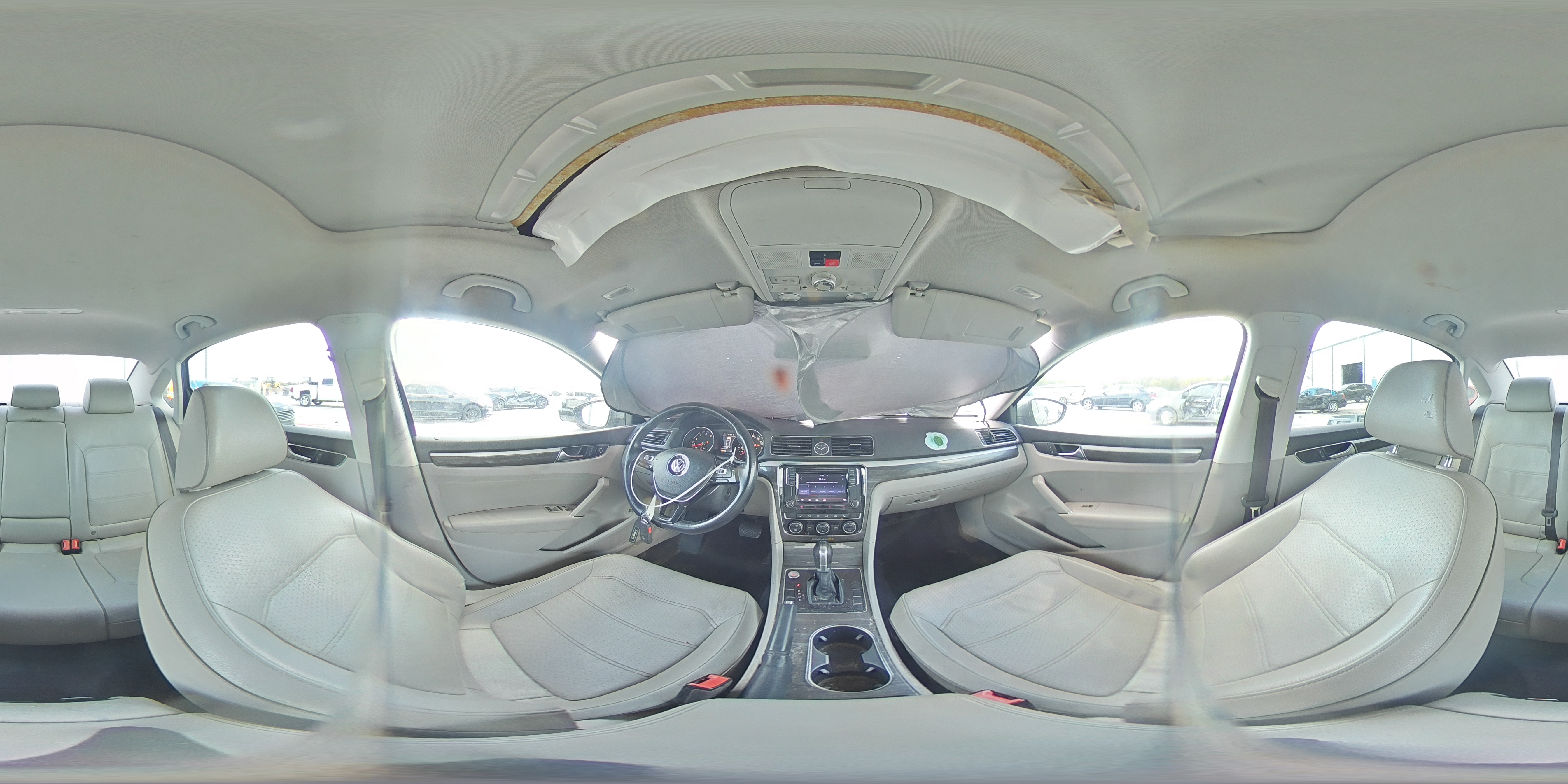 2017 Volkswagen Passat - Image 15