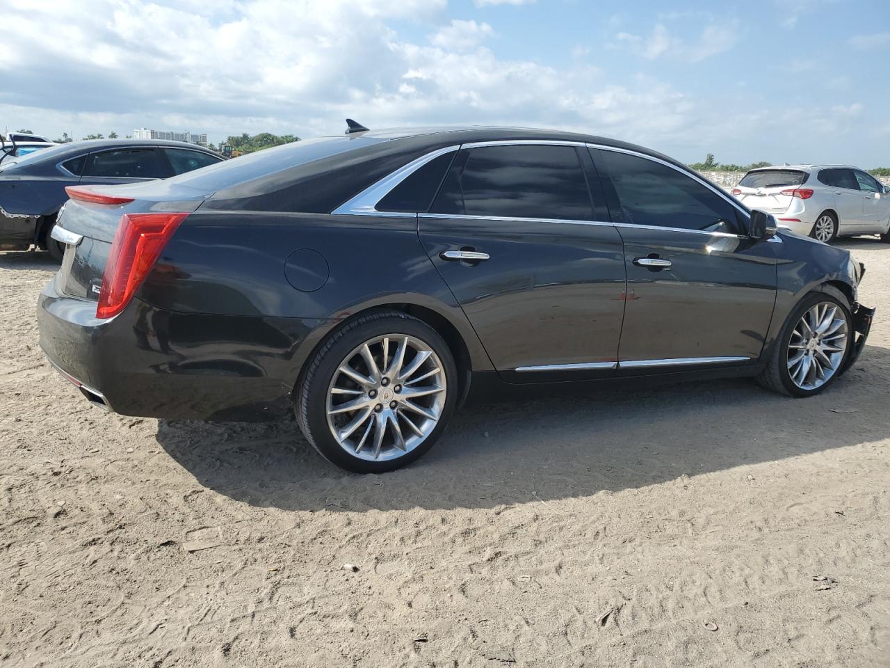 2013 Cadillac XTS - Image 3