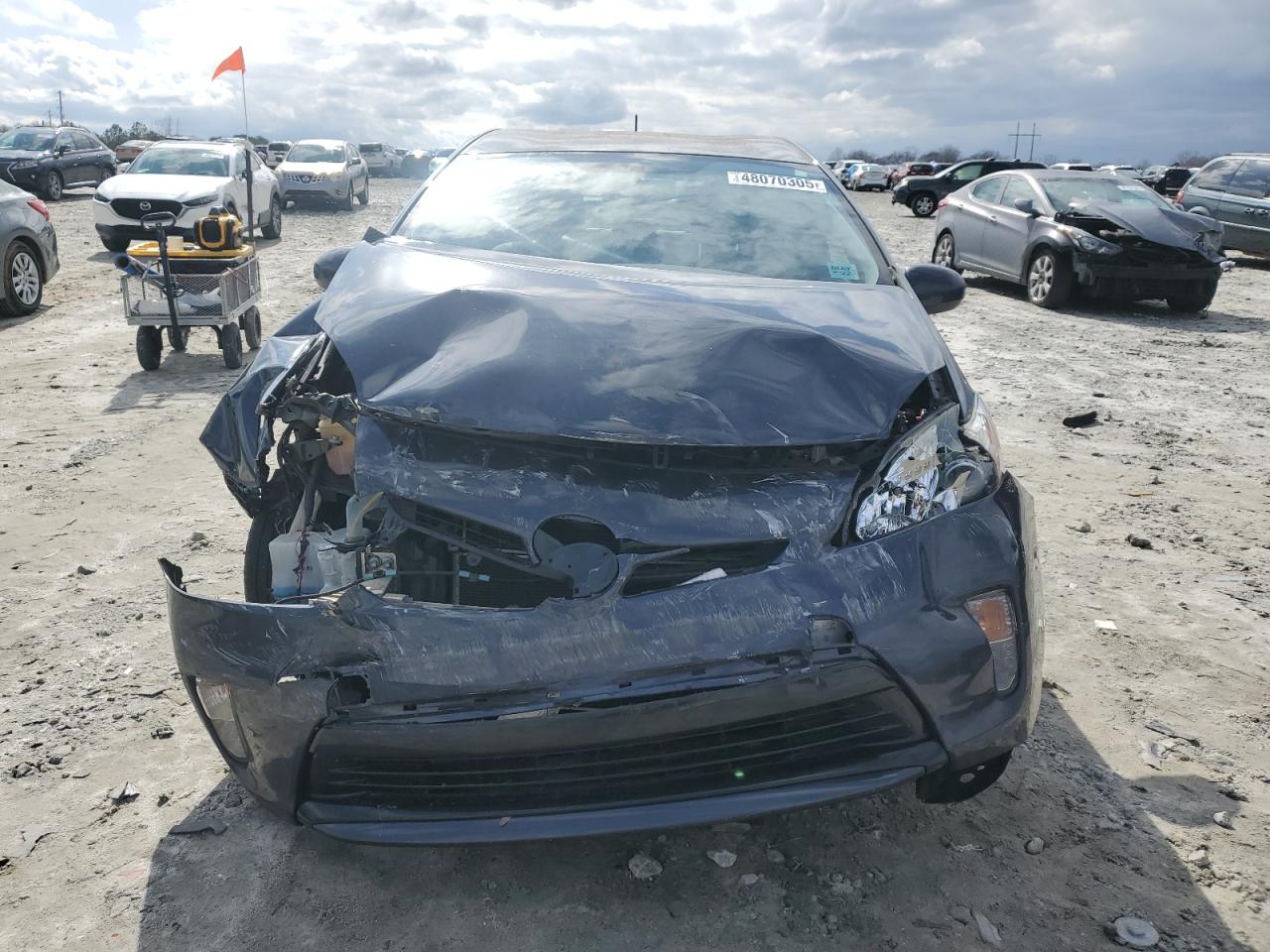 2015 Toyota Prius - Image 5