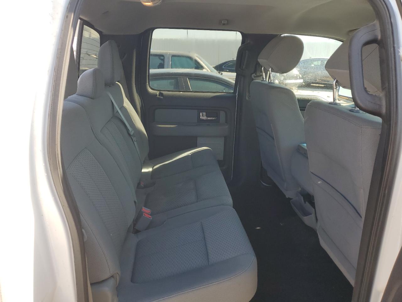 2013 Ford F-150 - Image 10