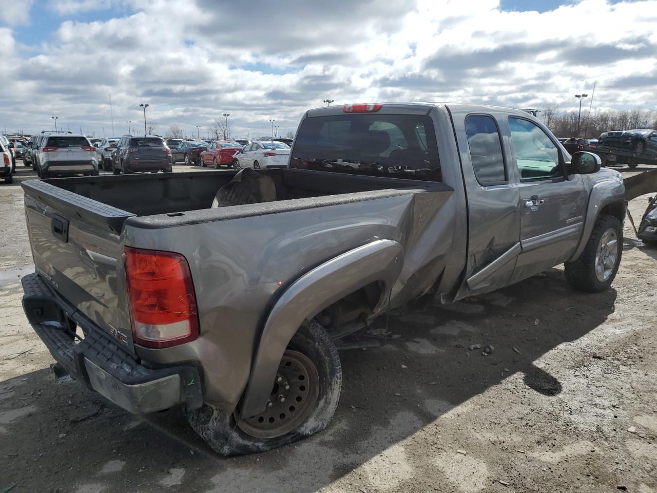 2013 GMC Sierra - Image 3