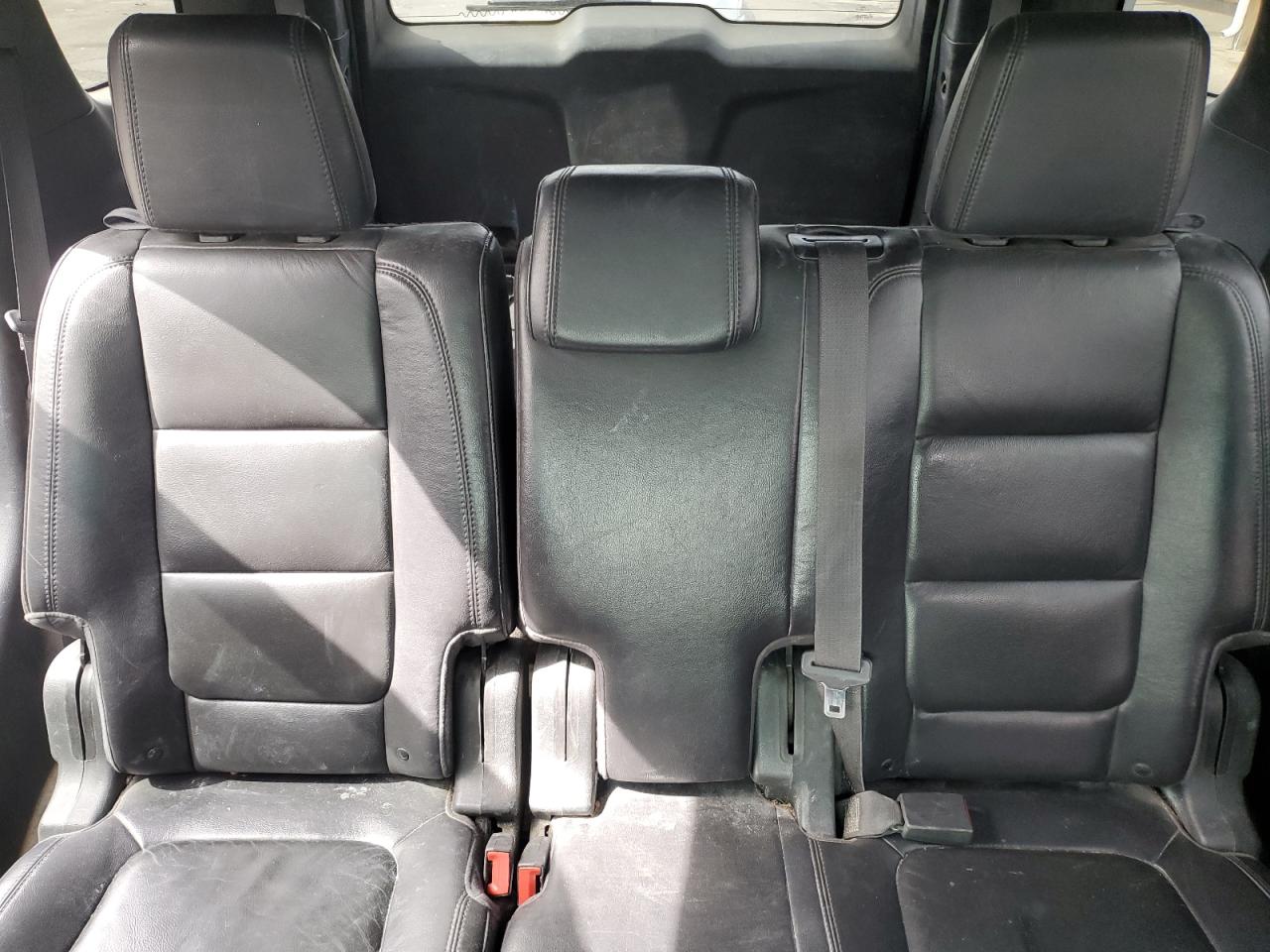2011 Ford Explorer - Image 10