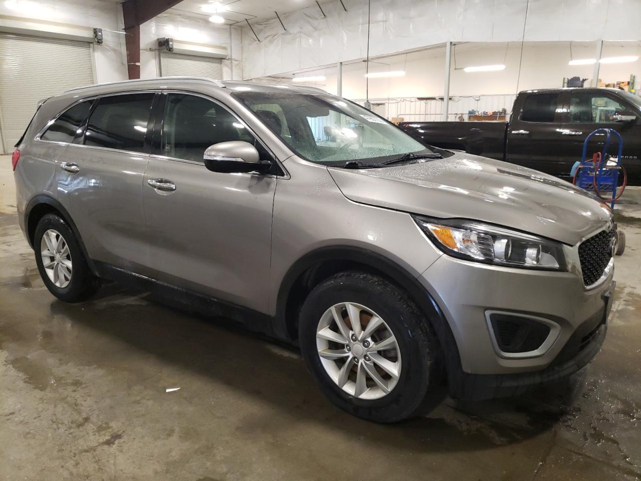 2017 Kia Sorento - Image 4