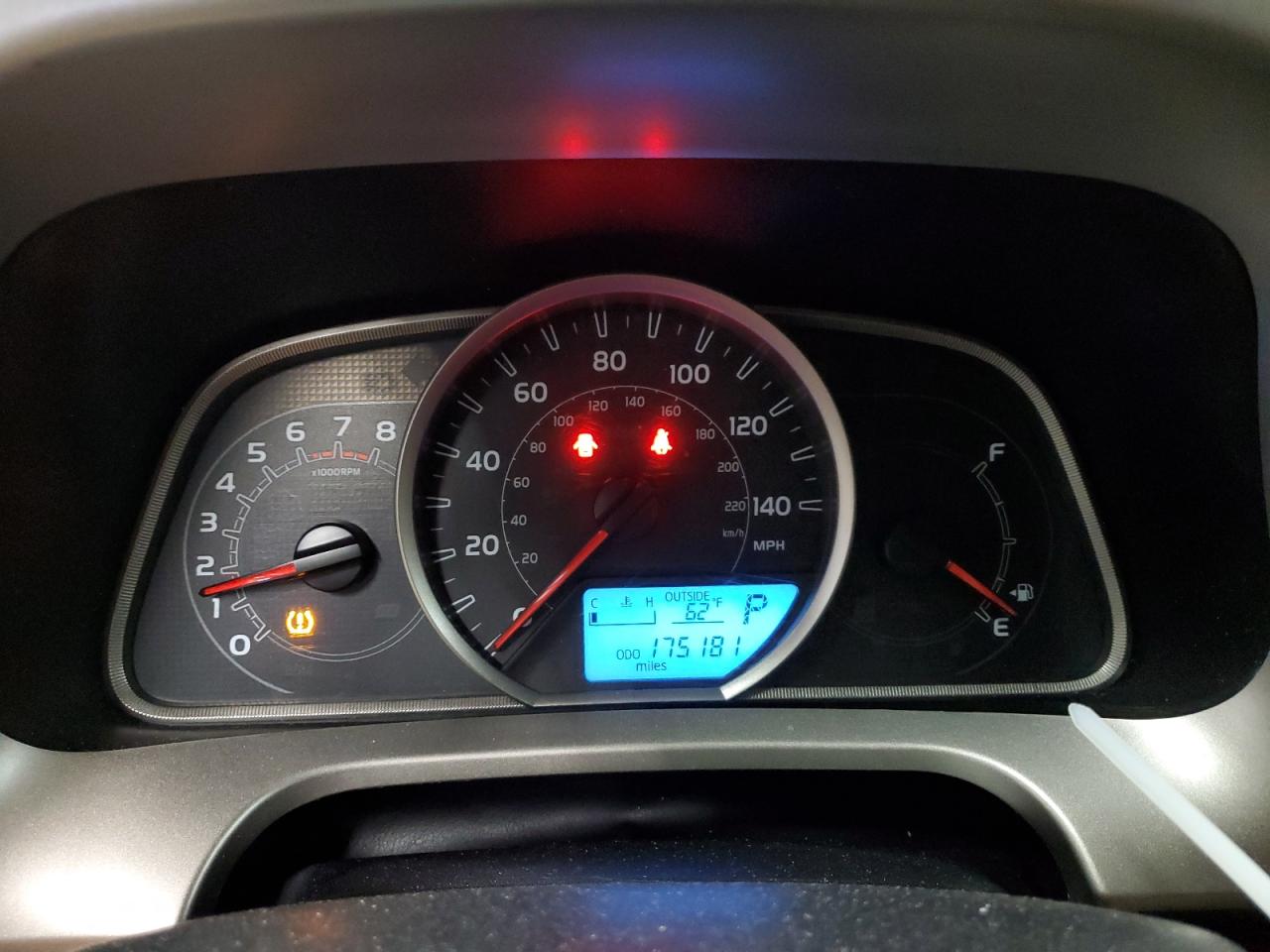 2014 Toyota RAV 4 - Image 9