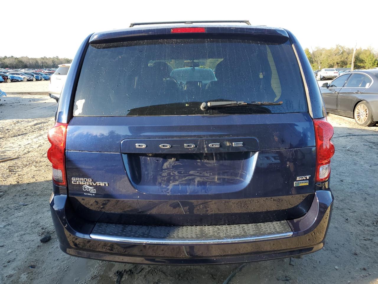2017 Dodge Caravan - Image 6