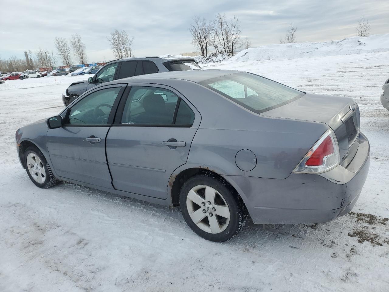 2006 Ford Fusion - Image 2
