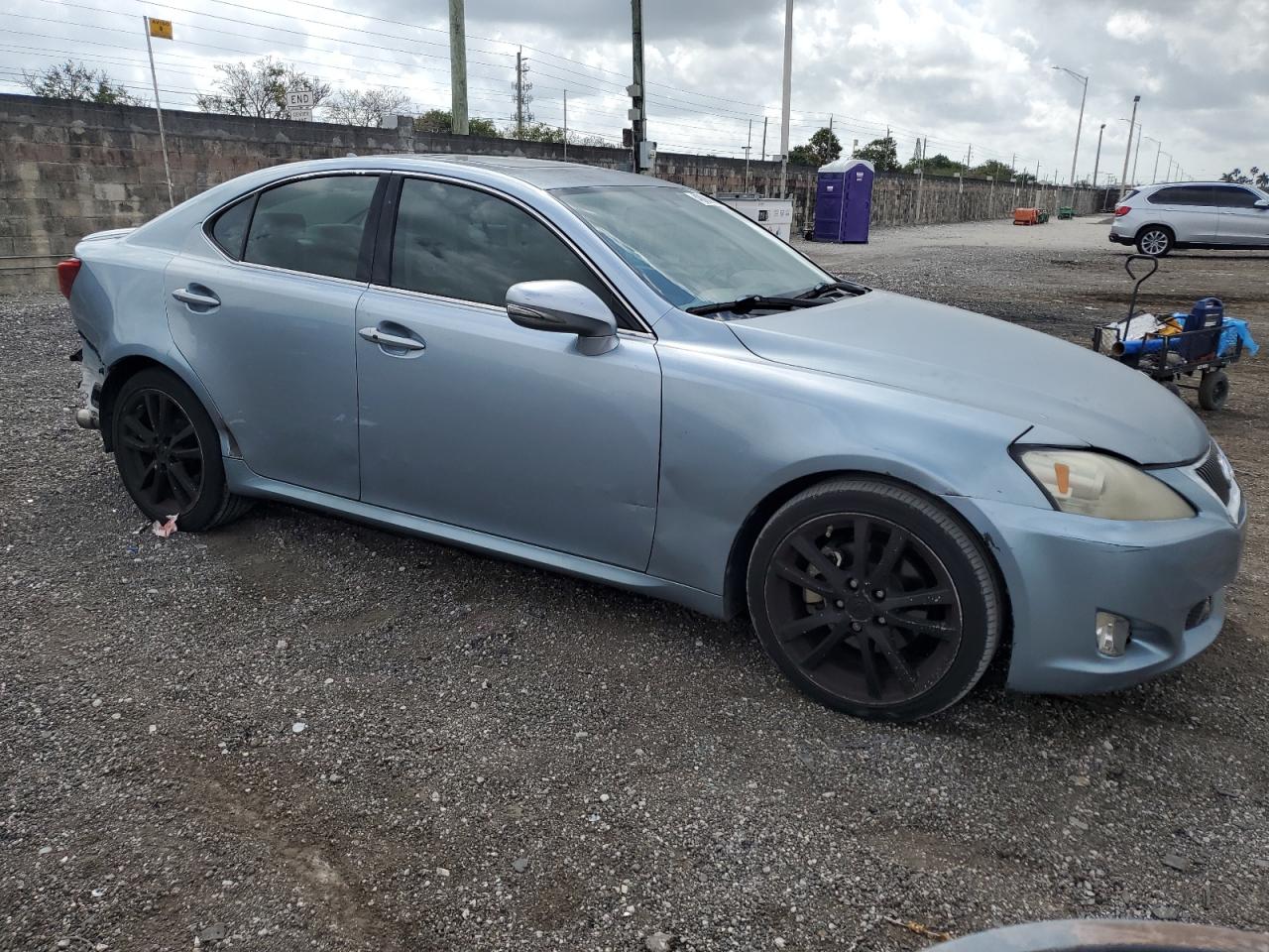 2009 Lexus IS - Image 4