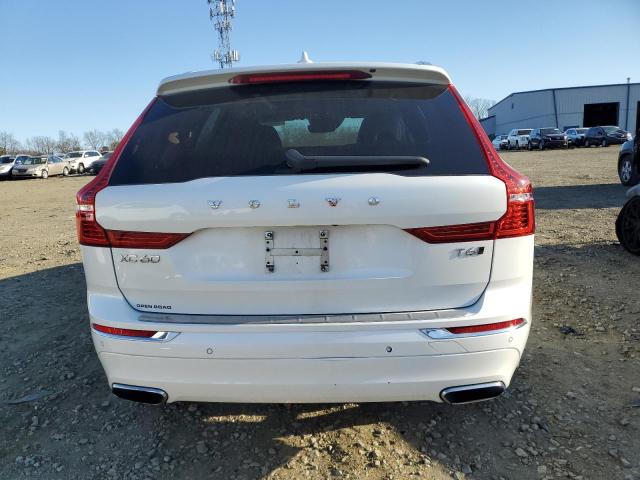  VOLVO XC60 2021 Biały